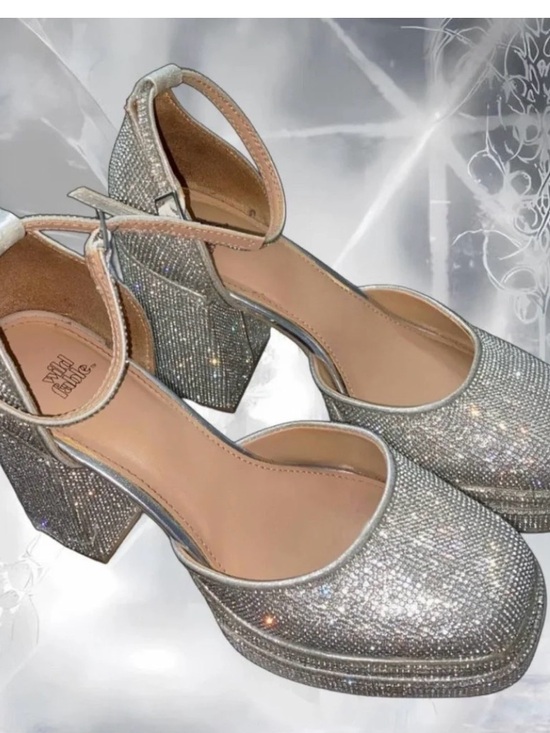 wild fable Shoes - NWOT Silver Rhinestone Bling Heels